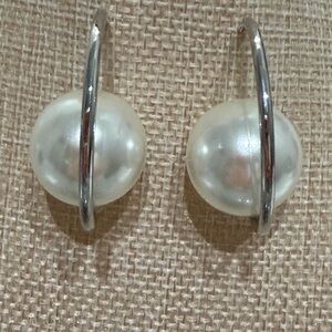 Elegant Silver and Pearl Hoop Earrings
